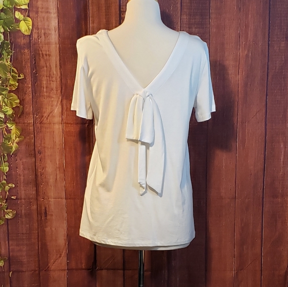 Banana Republic Bow Back Tee - Picture 2 of 6